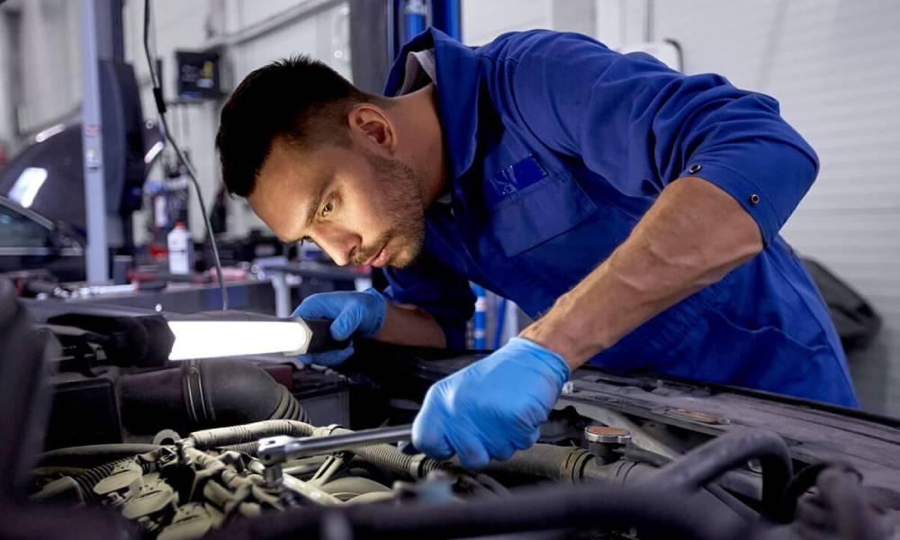 difference-between-mot-test-and-vehicle-servicing
